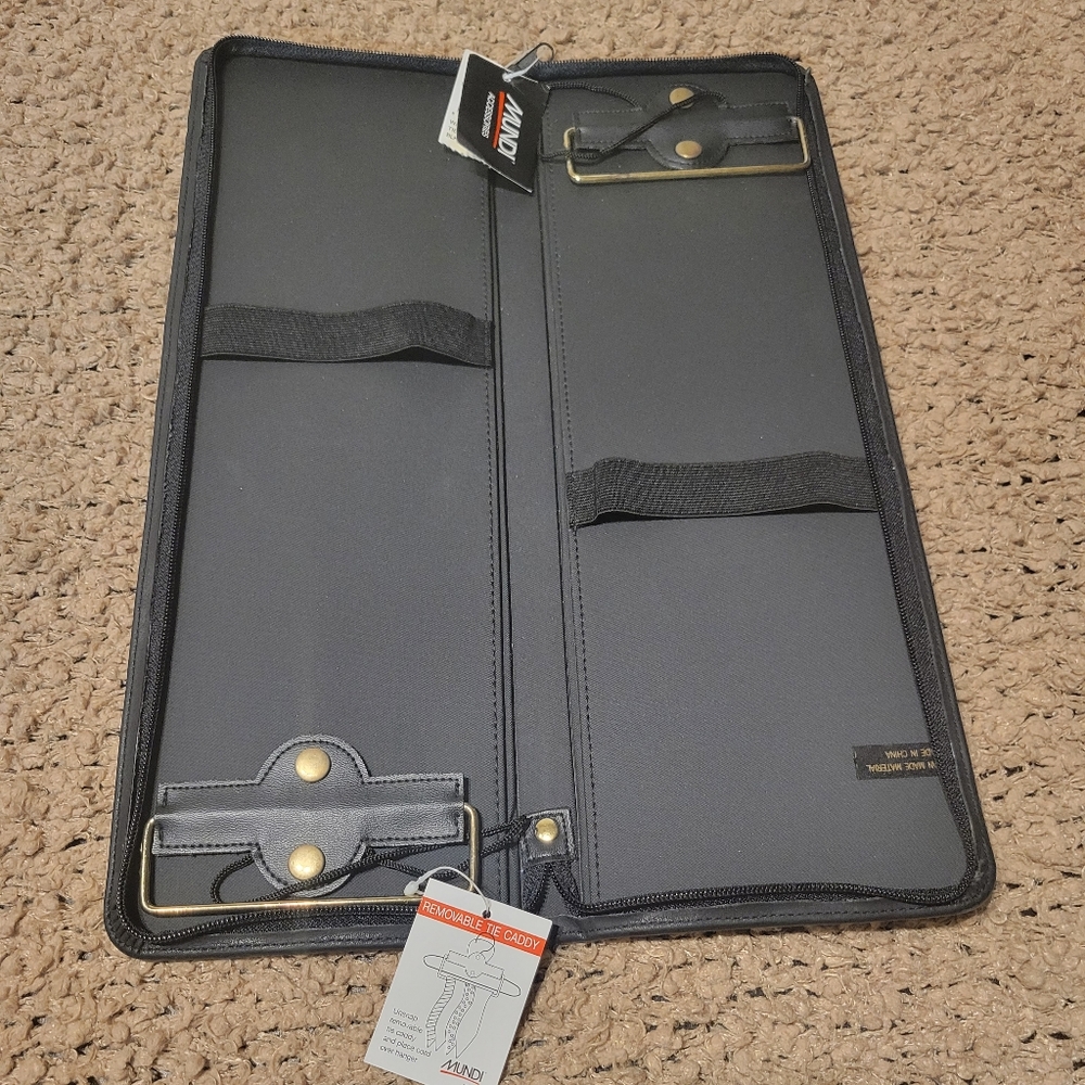 🔥🔥HP🔥🔥5-3-24🔥🔥NWT MENS MUNDI REMOVABLE TIE CADDY BLACK